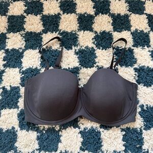 Fits Everybody Strapless Bra SKIMS